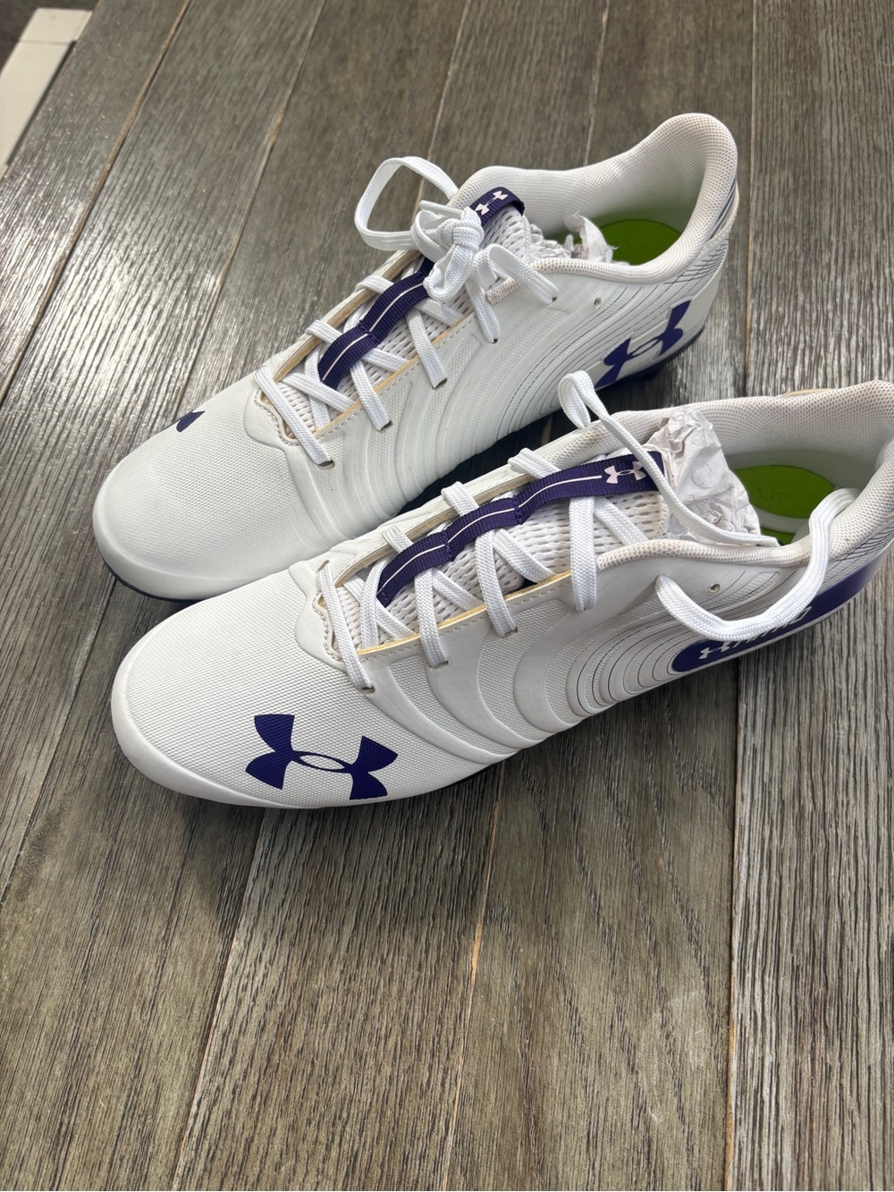 Under Armour football White and Purple Athletic Shoes men’s size 11